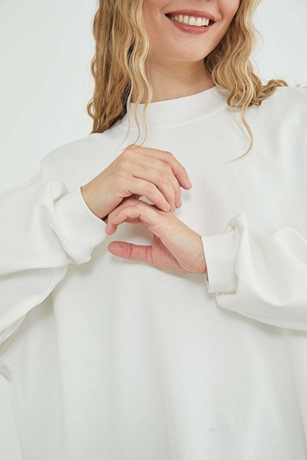 Basic Crew Neck Oversize Sweatshirt - 6