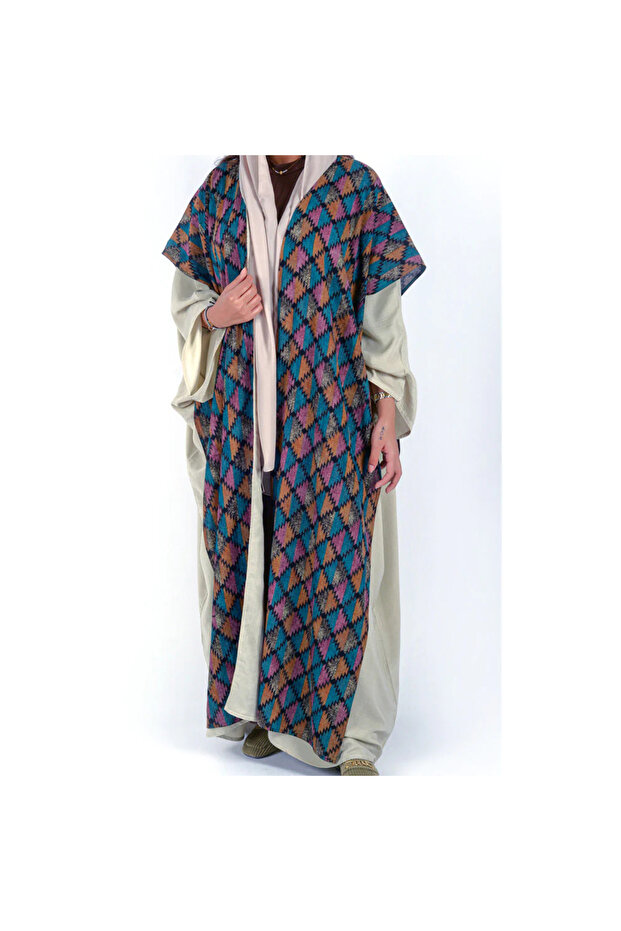 عباءة من أثر