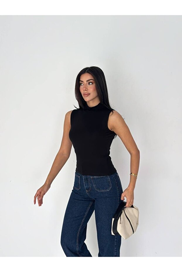 بلوزة نسائية سوداء بدون أكمام من Half Fisherman بدون أكمام