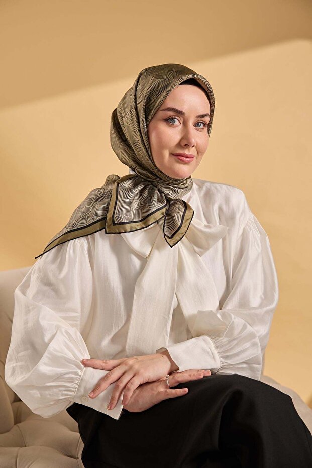 Twill Silk Geo Scarf Khaki 90X90