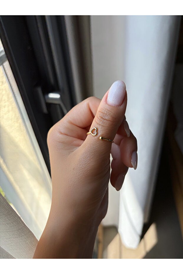 Asymmetric Heart Ring