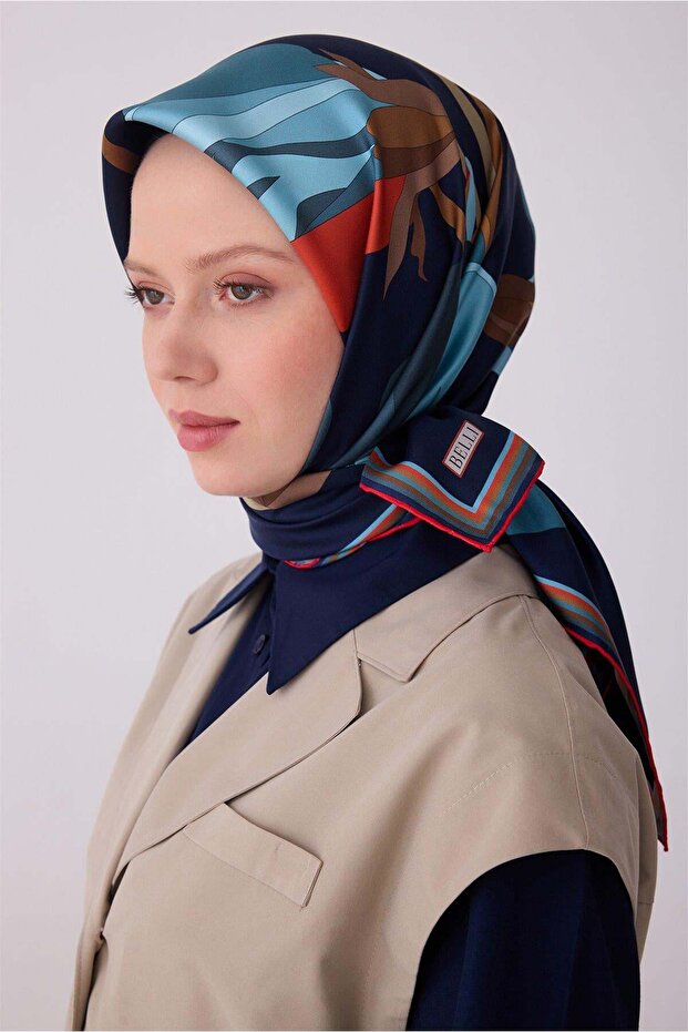 وشاح حريري بنقشة الزهور 4303D E26YA4303D01-51