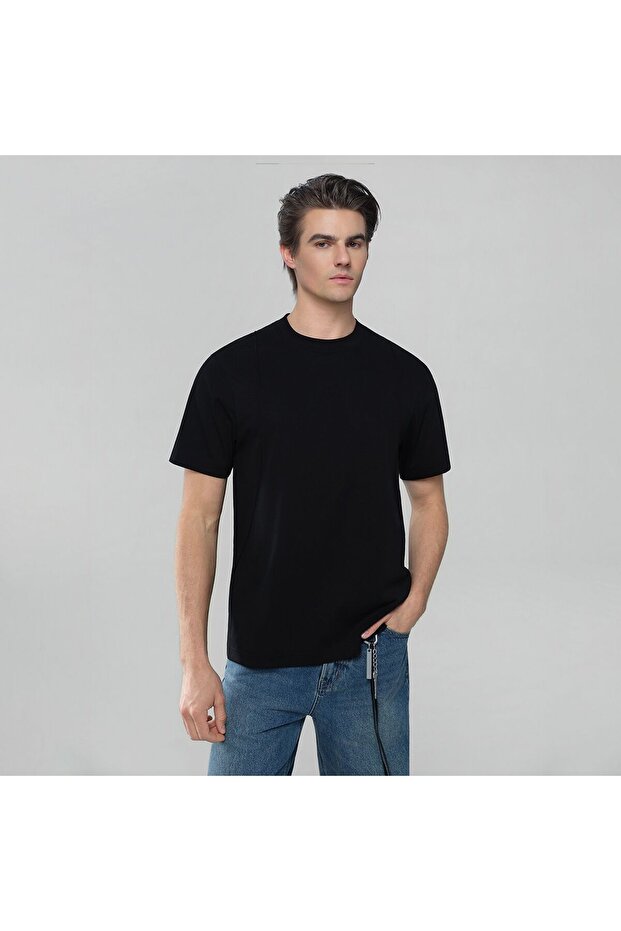 Men Regular Interlock Liquid Touch Tee