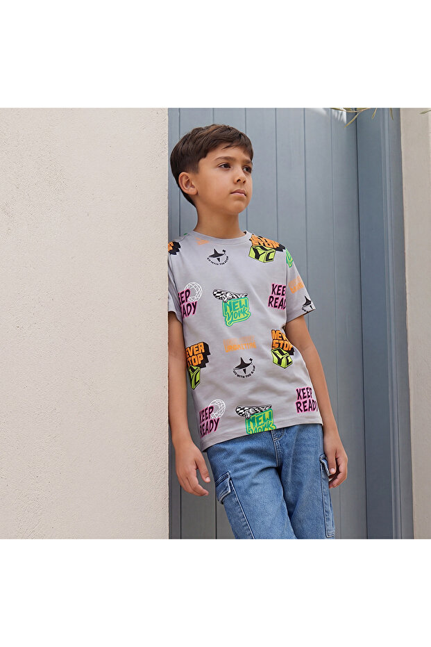 Boys Crew Neck T-shirt with Fun Print - Cotton - Short Sleeve