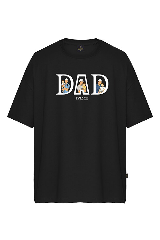 تي شيرت DAD EST 2026 Dad Boy مطبوع بأكمام قصيرة ومقاس كبير