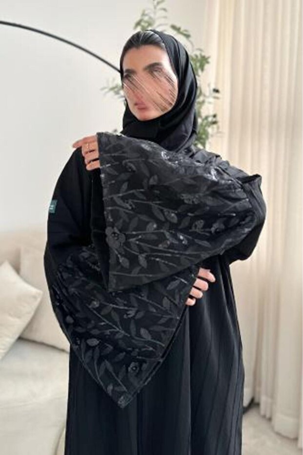 عباية كريب مع دنتيل