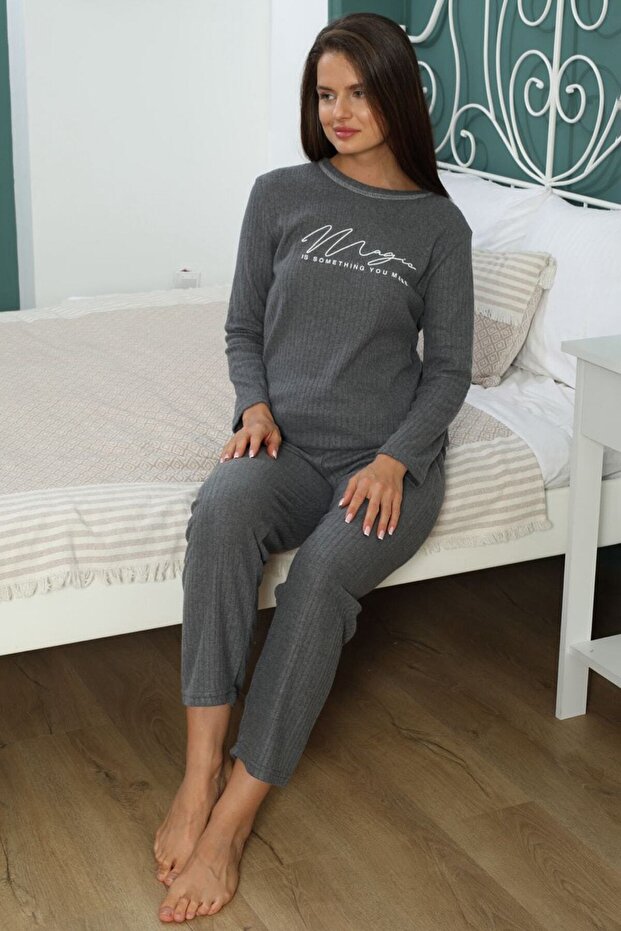 Magic Printed Plus Size Pajama Set - 1