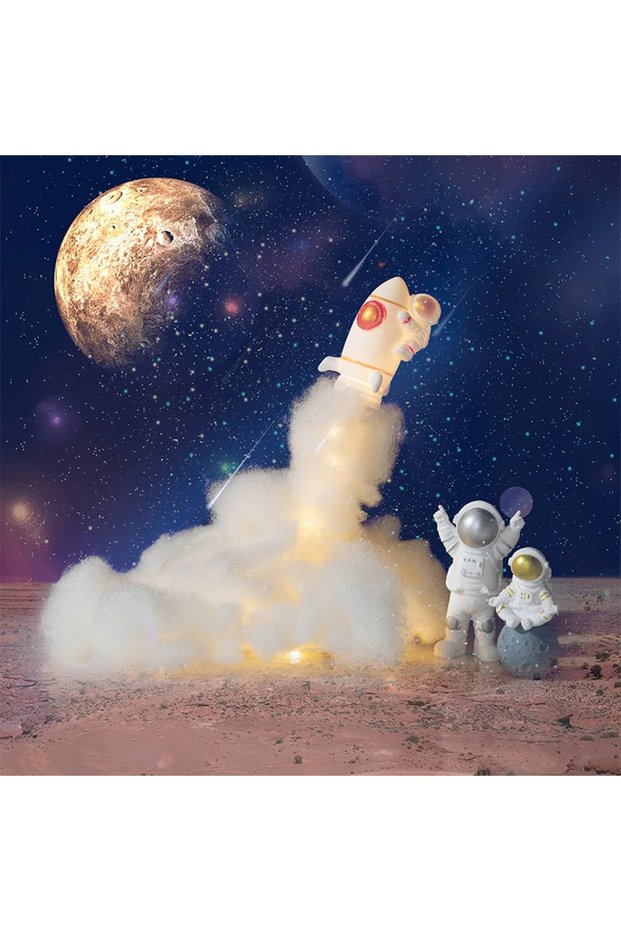 Flying Astronaut Design Night Light