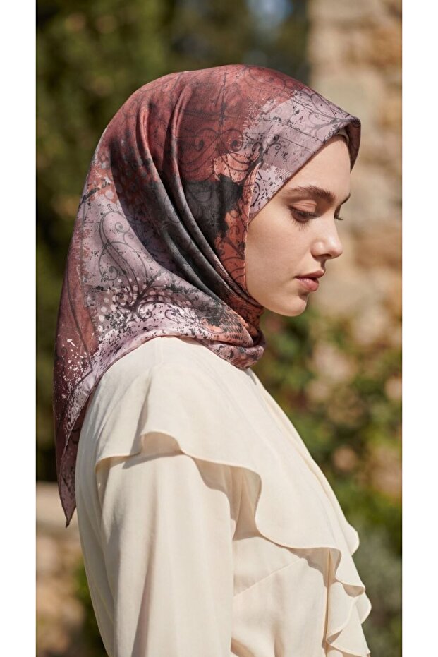 وشاح كريستالي لامع من نوع Antique Stripe Ethnic Tile