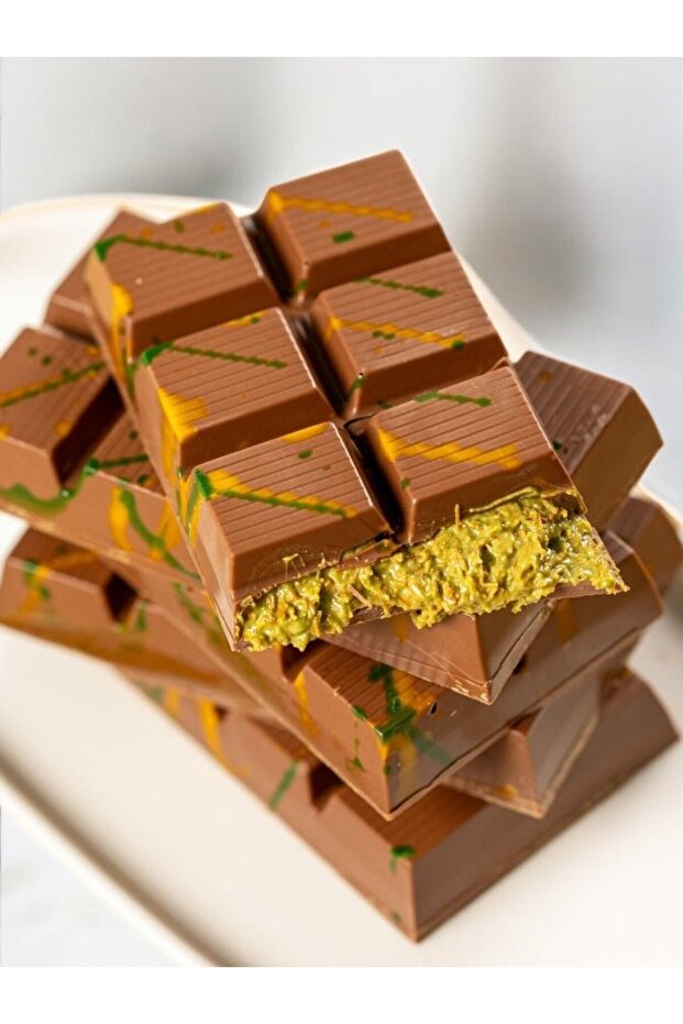 Dubai Premium Chocolate Pistachio Kunafa 100g