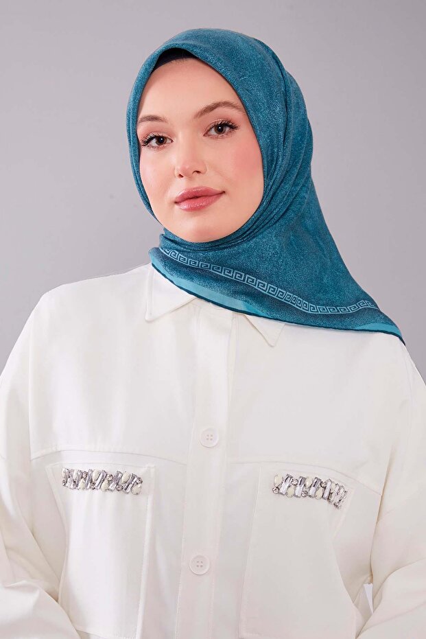 وشاح من الحرير والقطن بتصميم حافة خضراء نعناعية