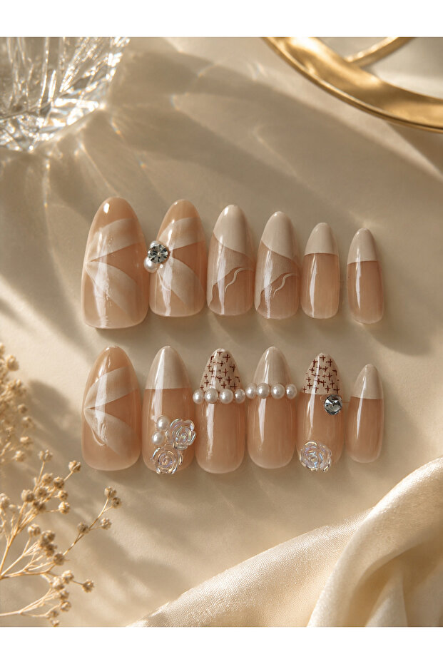 İnci Çiçeği Press-On Nails