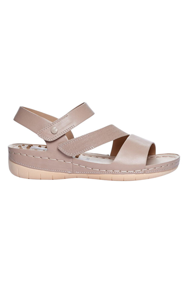 Casual Platform Sandals with Strap Closure