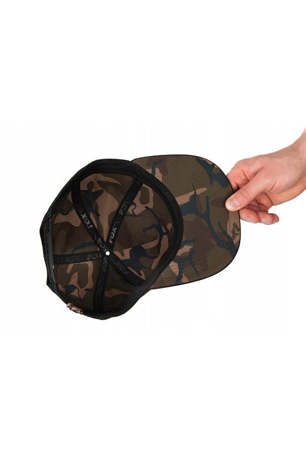 Șapcă snapback camuflaj negru