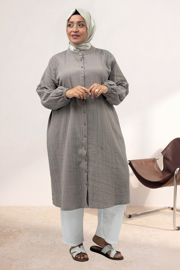 68070 Plus Size High-Neck Buttoned Muslin Tunic - Mink