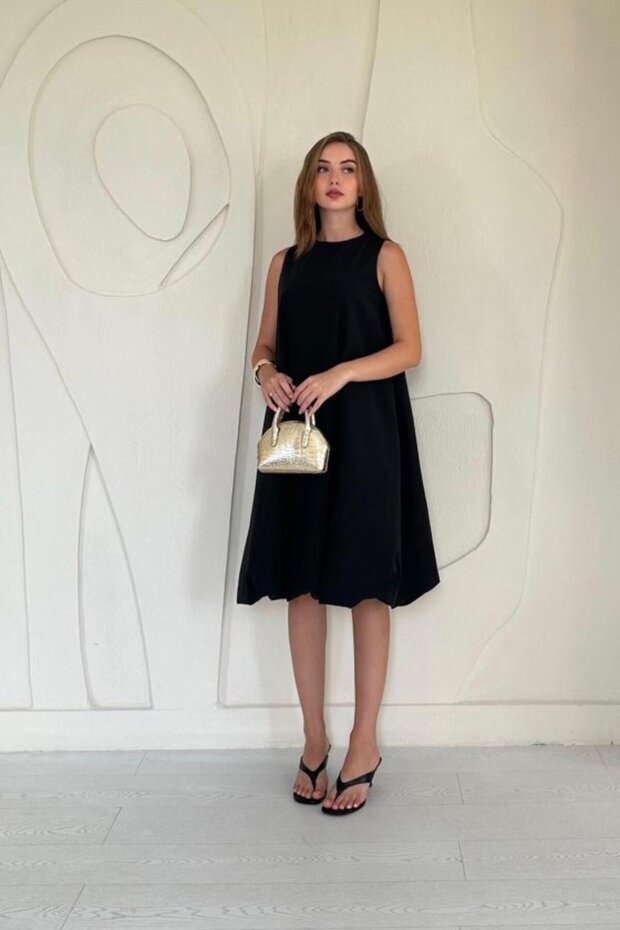 Black Comfort Balloon Dress