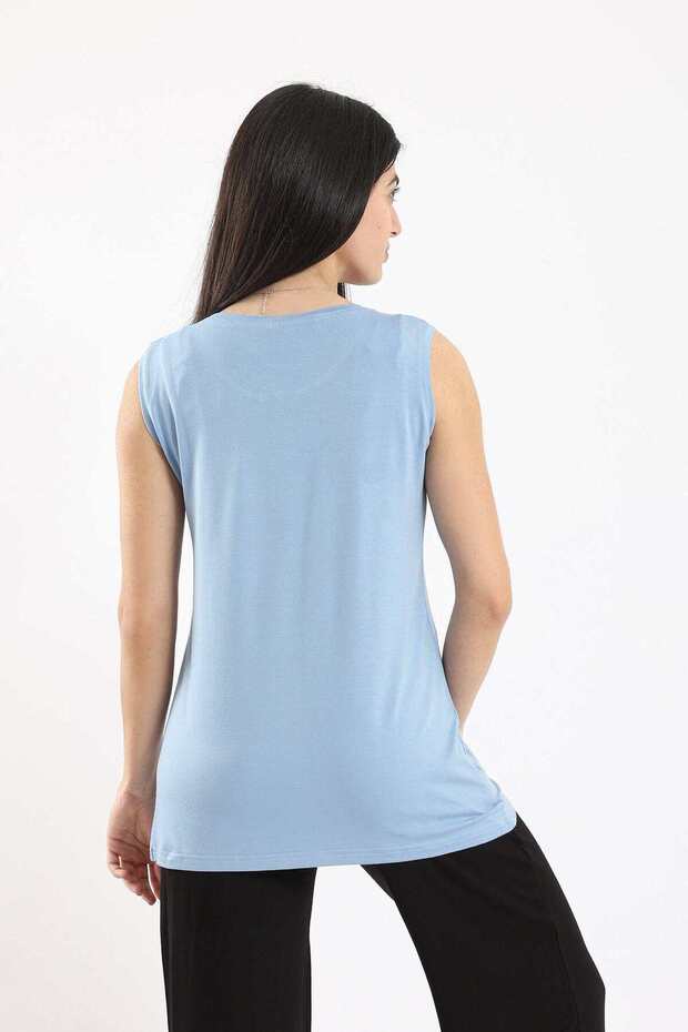 Solid Basic Crew-Neck Top - 4