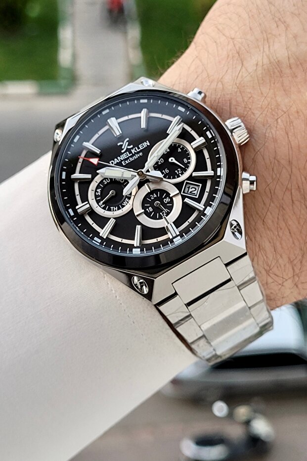 Dial Black Strap Silver Color 43 mm Men's Wristwatch with Gift Packaging