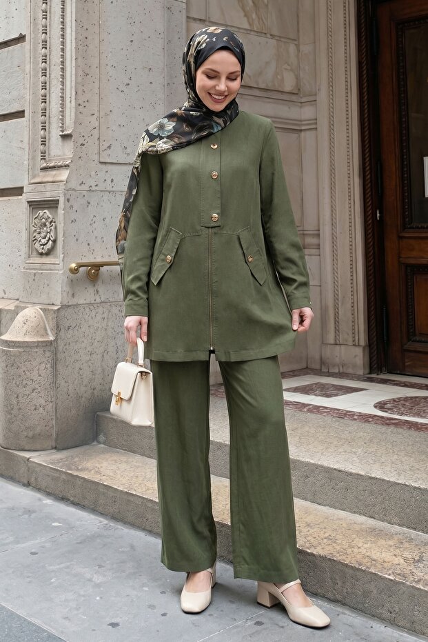 Buttoned Detail Jacketed Khaki Suit