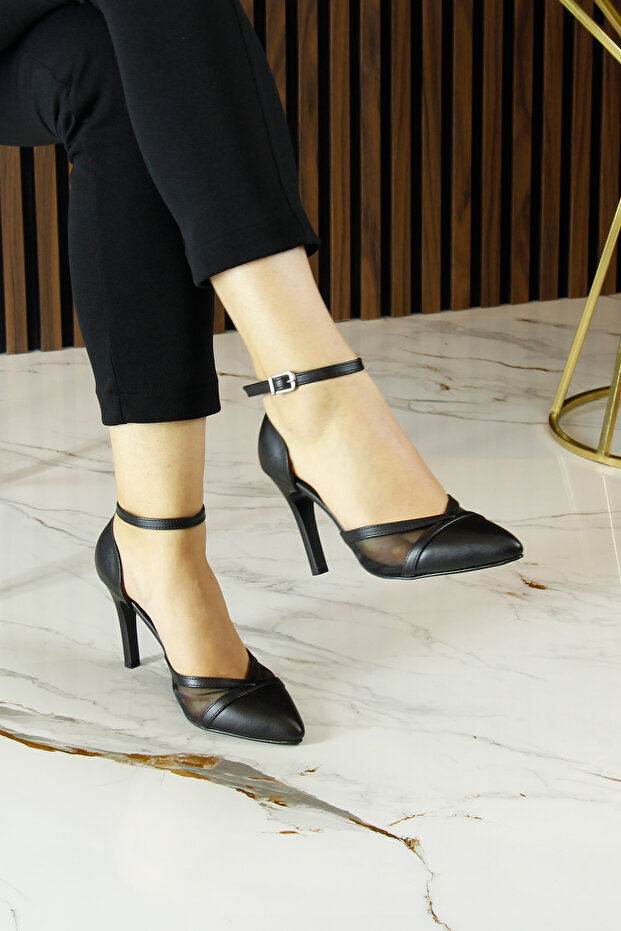 Liana Black Mesh Stiletto 9 Cm.