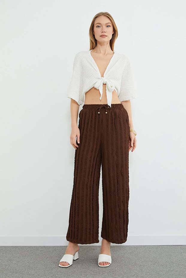 Elastic Waist Crepe Fabric Pocket Trousers