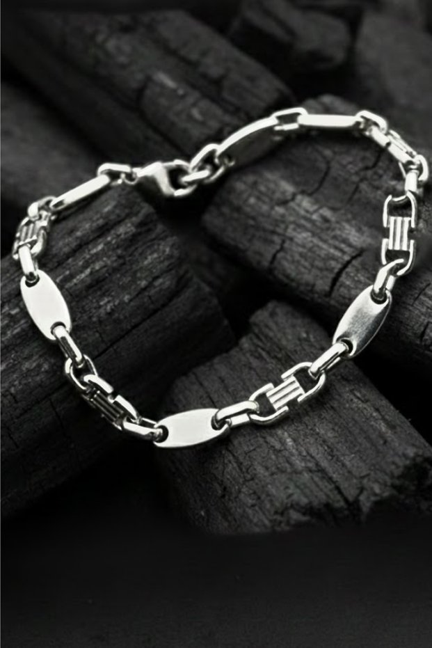 Men's Steel Chain Bracelet – Thick Plate Vendetta Model Shiny Non-Tarnish Stainless Steel Bracelet