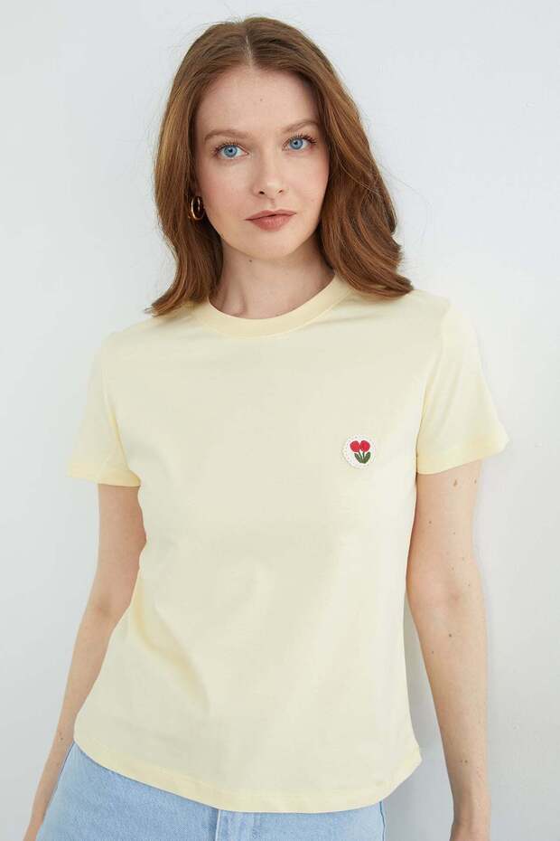Floral Embroidered Crew Neck T-Shirt