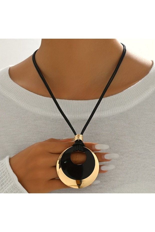 YC4619-1 Personalized Retro Geometric Circular Pendant Woven Rope Necklace, Women's Niche Ethnic Sty