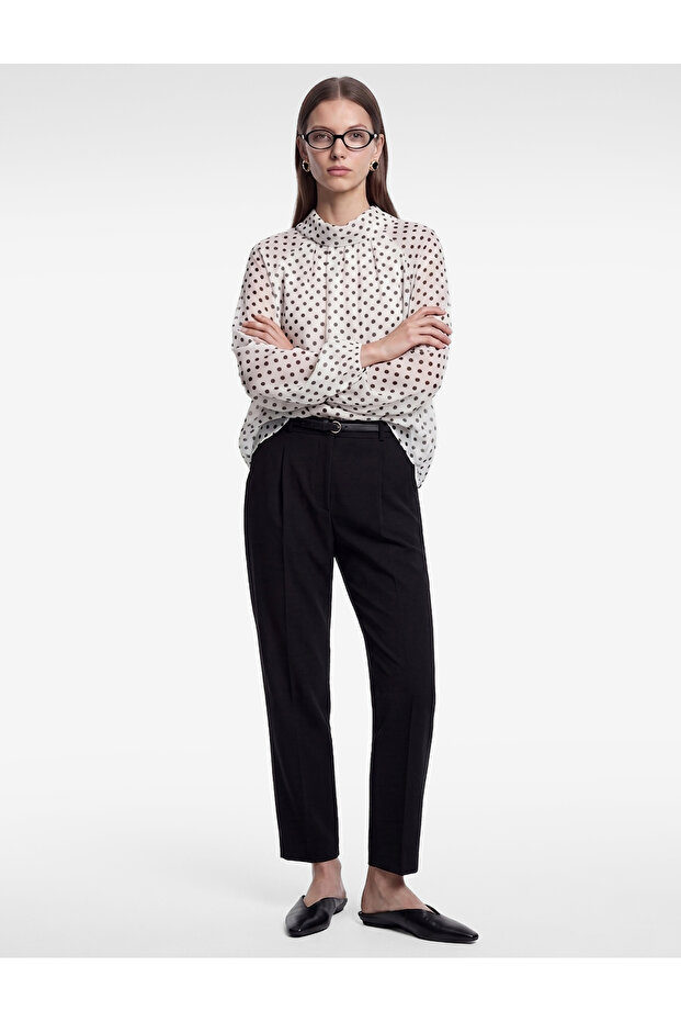 High Waist Carrot Pants with Belt Detail in Viscose Blend