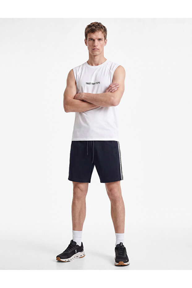 Comfortable Fit Sleeveless Crew Neck Sports Tank Top with Back Print