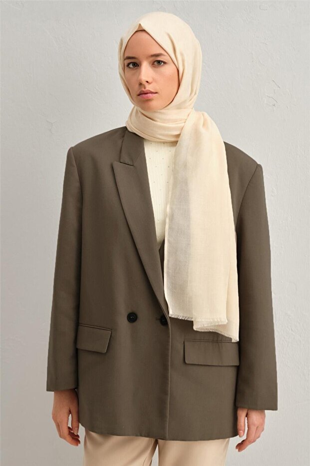 Stylish and Modern Wool Shawl, Cream Shawl with Comfortable Wear and Warm-Keeping Feature