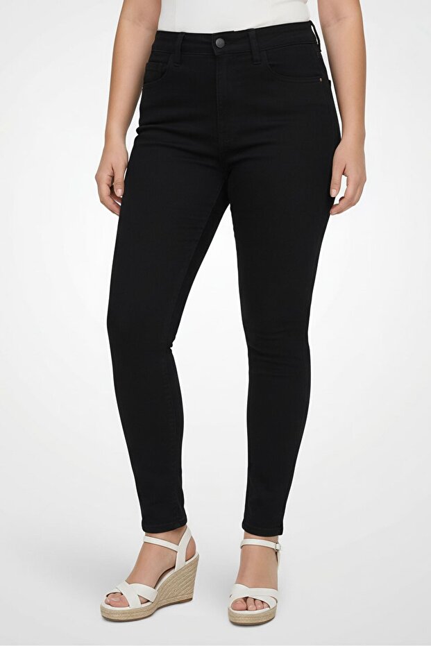 Women Regular Fit Solid Stretchable Jeans, Black