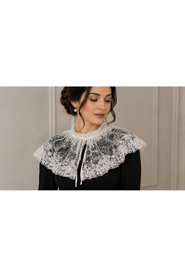 White Tulle Collar with Standard Tie