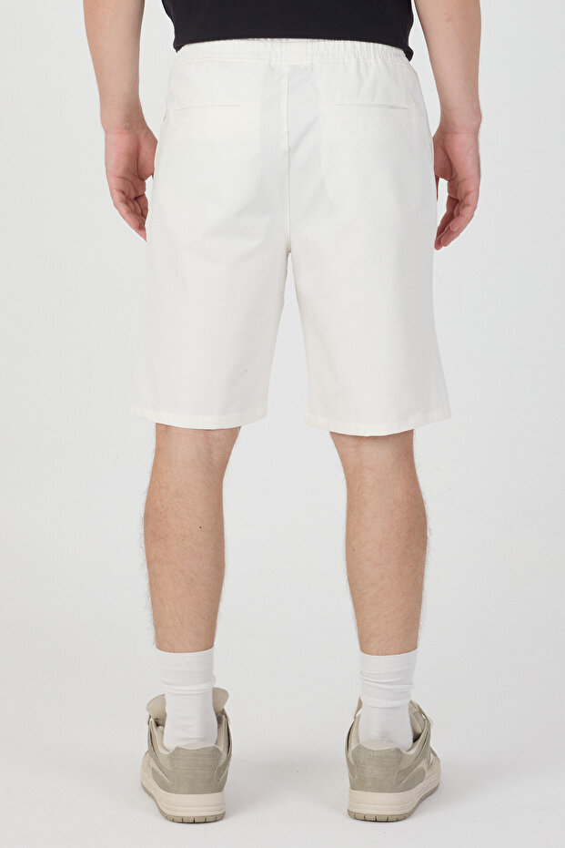 Regular Fit Beli Lastikli Rahat Kalıp Basic Beyaz Erkek Şort - 4