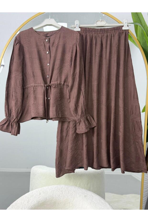 طقم تنورة إسلامية بأكمام مزمومة وحزام عند الخصر