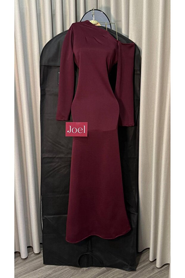 Samaher's dress