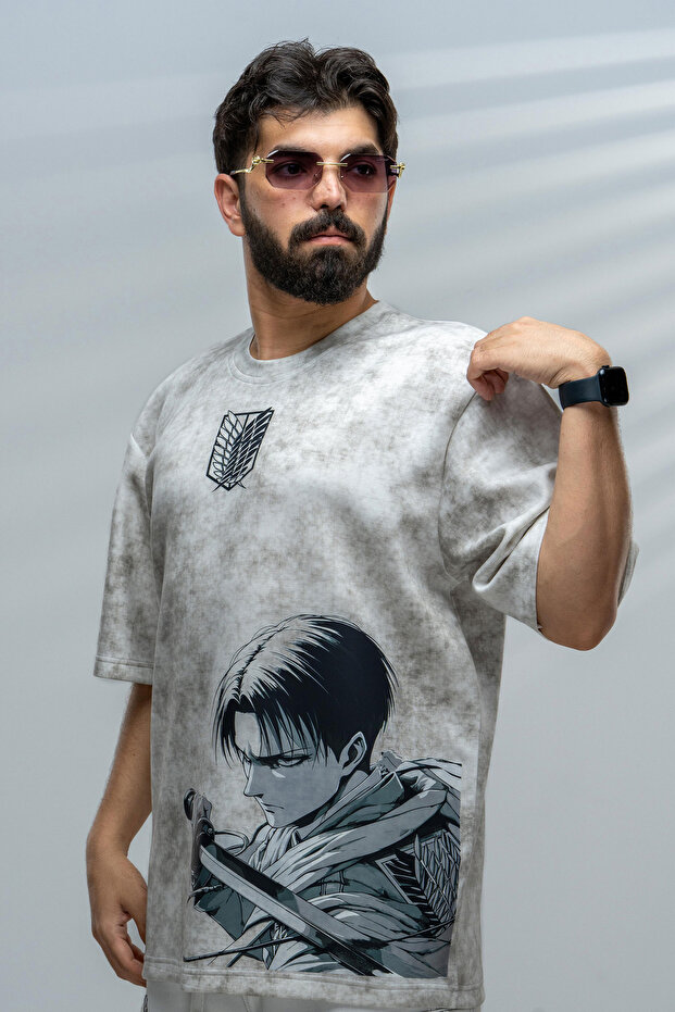 White T-shirt with Levi Ackerman design