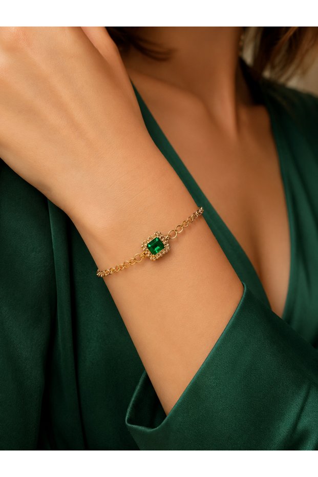 Emerald Green Stone Detailed Gold Color Chain Bracelet