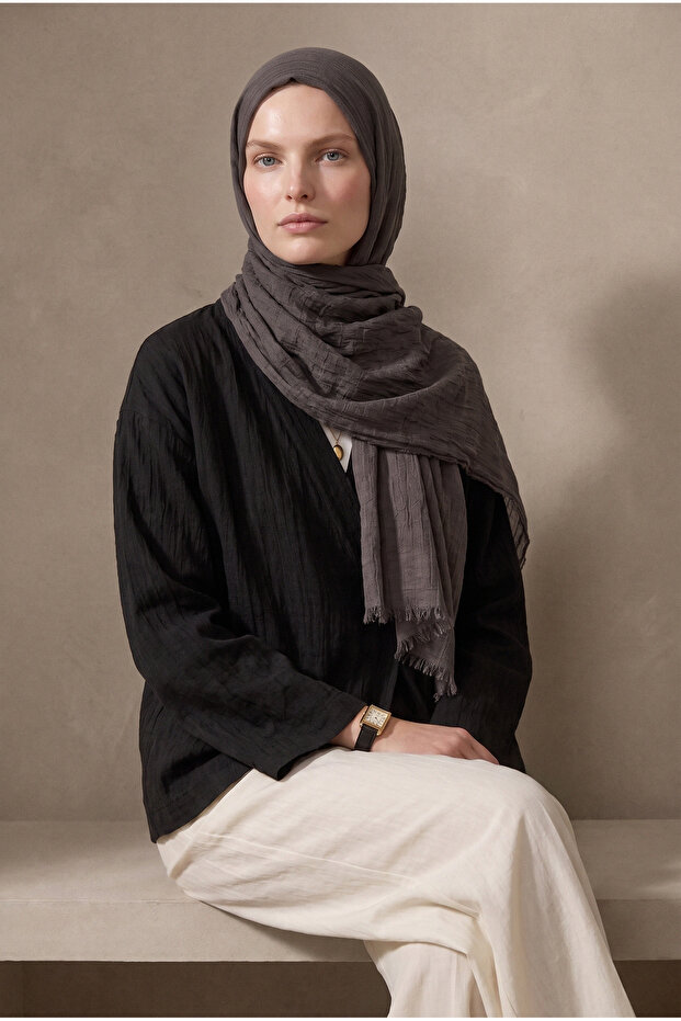 Airy - Ultra Light Shawl - Dark Smoked