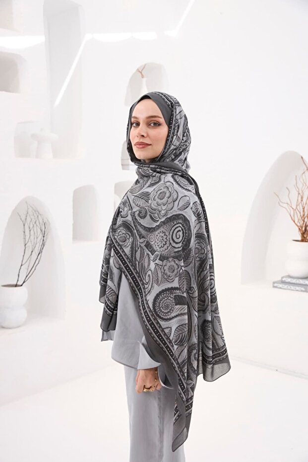 Petra Ethnic Pattern Shawl - Gray Smoked