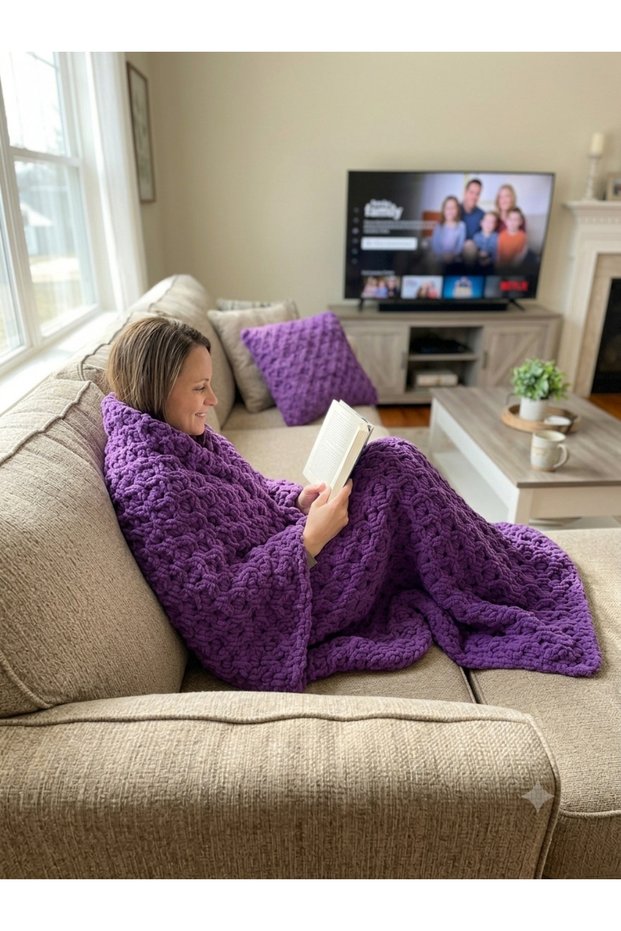 Hand Knitted Puffy Sofa Throw / Tv Blanket
