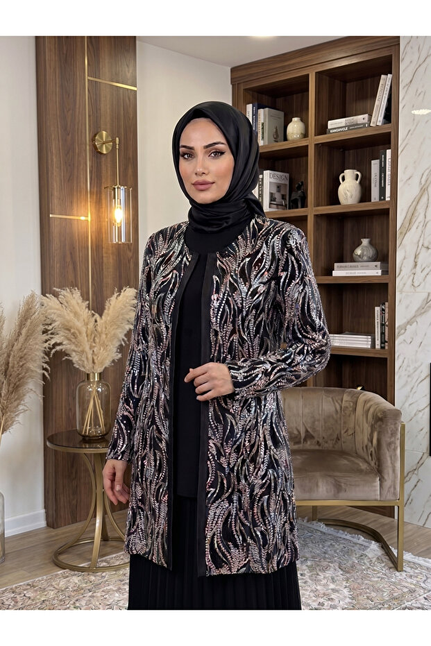 طقم سترة نسائية أنيقة مطرزة بنقوش من الموسم الجديد