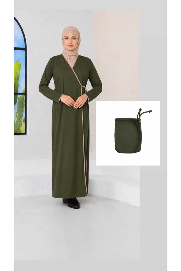 Yandan Tie-Up Prayer Gown, Pouch Set
