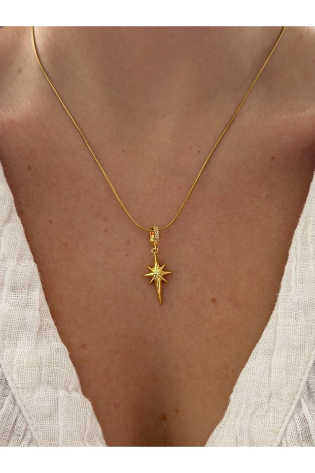Minimal Design Stainless Steel Tarnish Resistant Women's Necklace