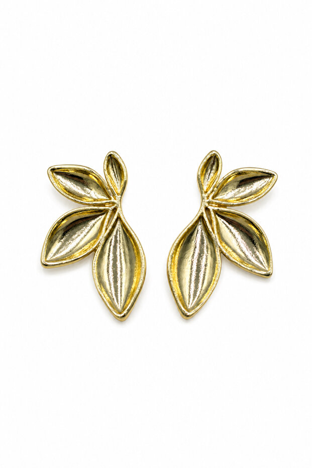 Pair of Leaf-Designed Shiny Yellow Bijoux Earrings - Stylish and Modern Accessory