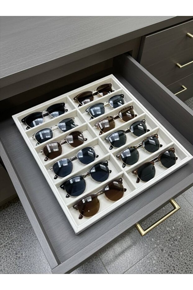 صندوق مجوهرات للنظارات مكون من 12 قسمًا مغطى بجلد الغزال على MDF بحجم 36x38 سم