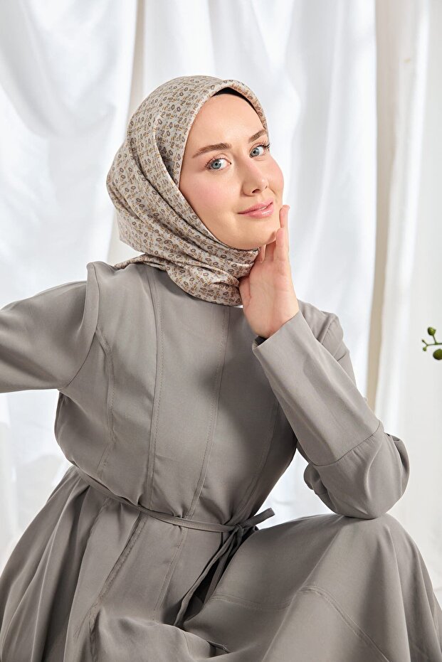 Twill Silk Scarf Mini Bouquet Light Gray
