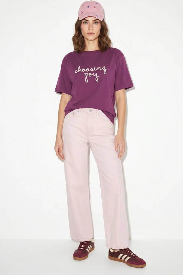 Women's Embroidered Text Embroidered Boat Neck t Shirt Purple