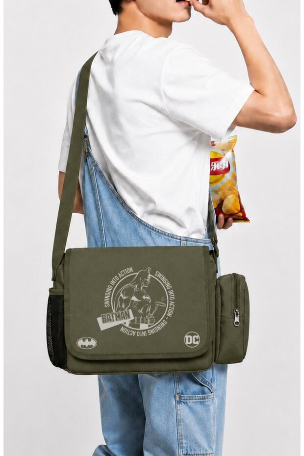 Unisex Dc Superhero Printed Messenger Bag