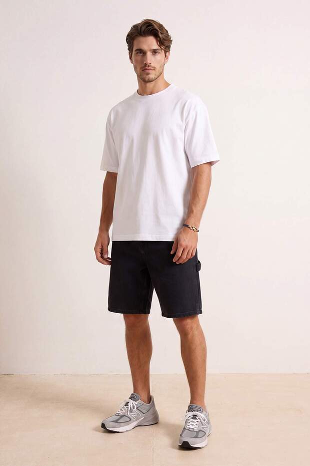 Siyah Regular Fit/Normal Kalıp Kot Şort & Bermuda TMNSS26SR00031 - 1